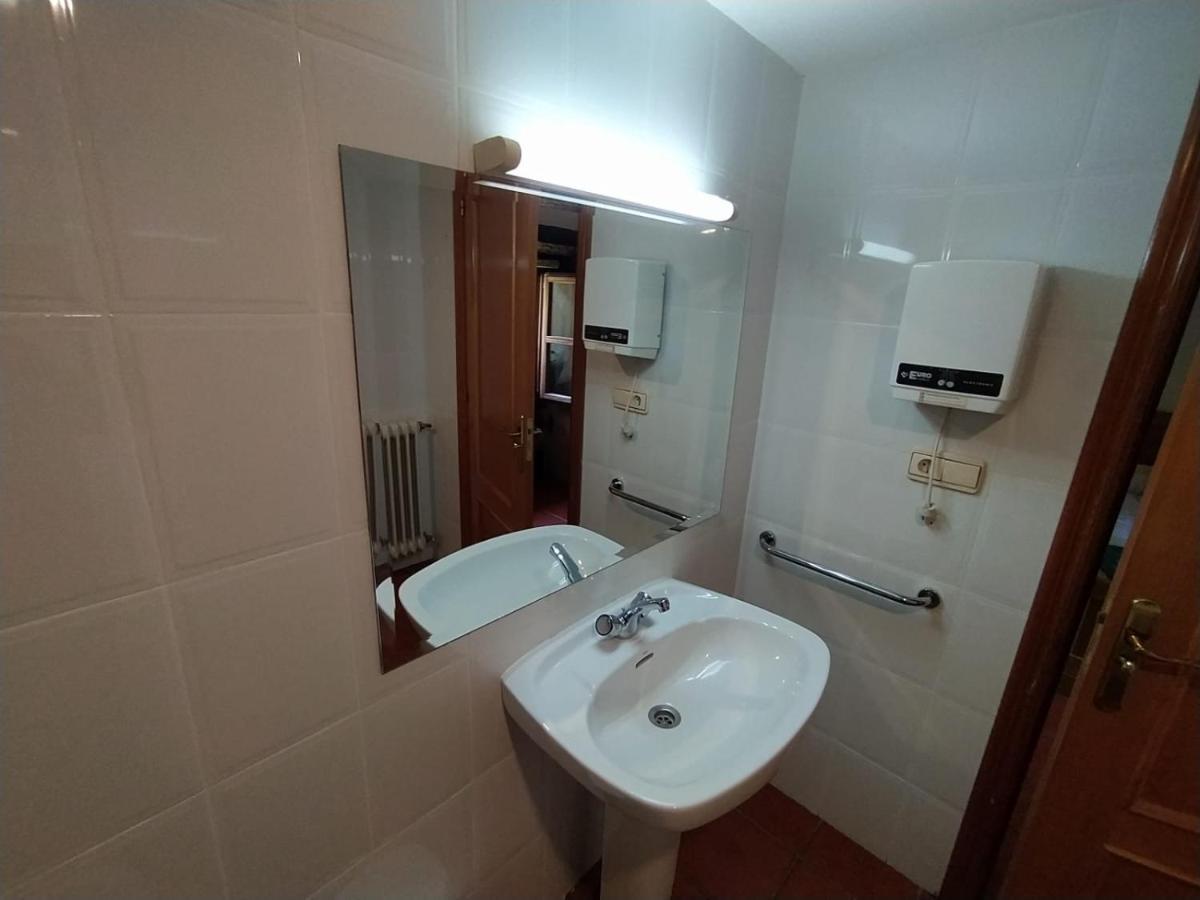 Albergue De Nuestra Senora Carrasquedo Granon Esterno foto