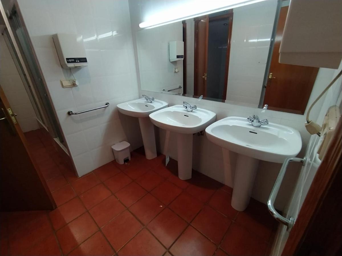 Albergue De Nuestra Senora Carrasquedo Granon Esterno foto